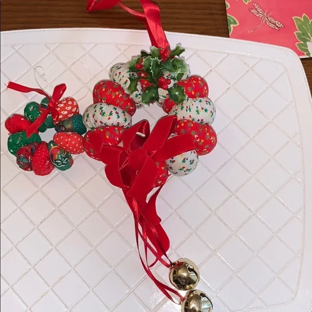 ‎9 vintage quilted/calico Christmas ornaments
